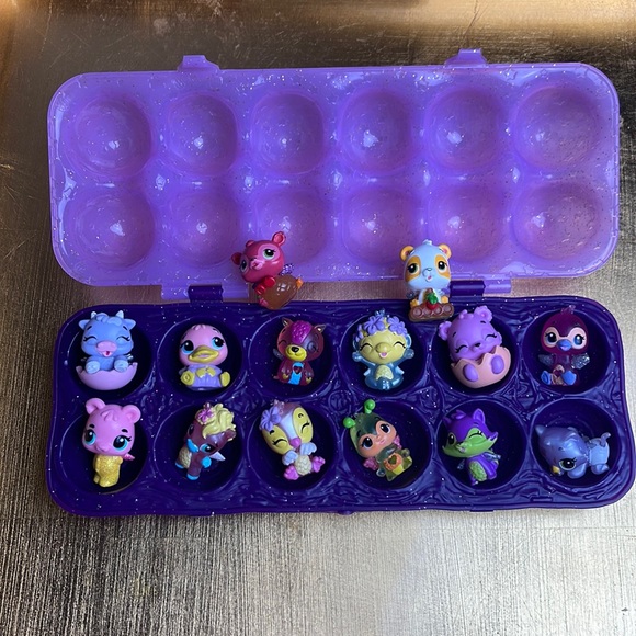 Hatchimals Bundle - Picture 1 of 3